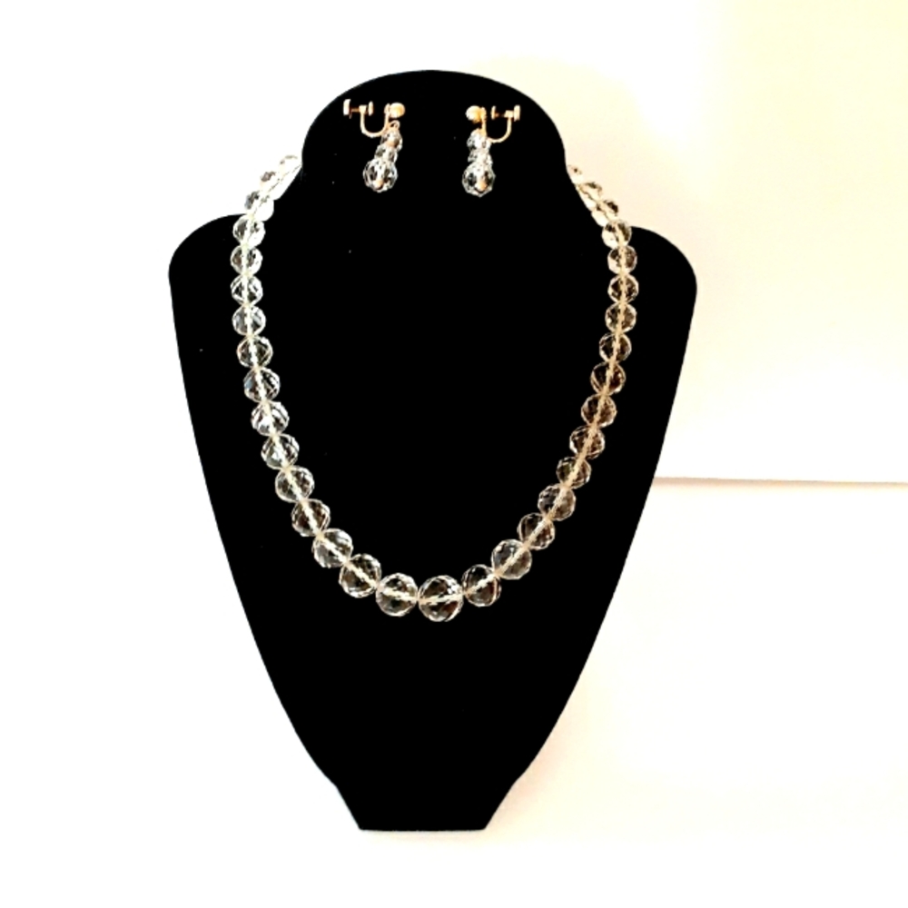 16" Graduated Clear Bead Necklace With Matching Dangling Earrings